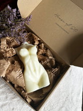 Load image into Gallery viewer, WOMAN TORSO XL