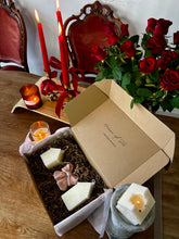 Load image into Gallery viewer, The Christmas Candle Gift Collection
