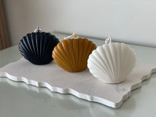 Load image into Gallery viewer, THE SHELL CANDLE