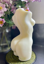 Load image into Gallery viewer, WOMAN TORSO XL