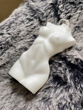 Load image into Gallery viewer, WOMAN TORSO XL