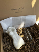 Load image into Gallery viewer, WOMAN TORSO XL
